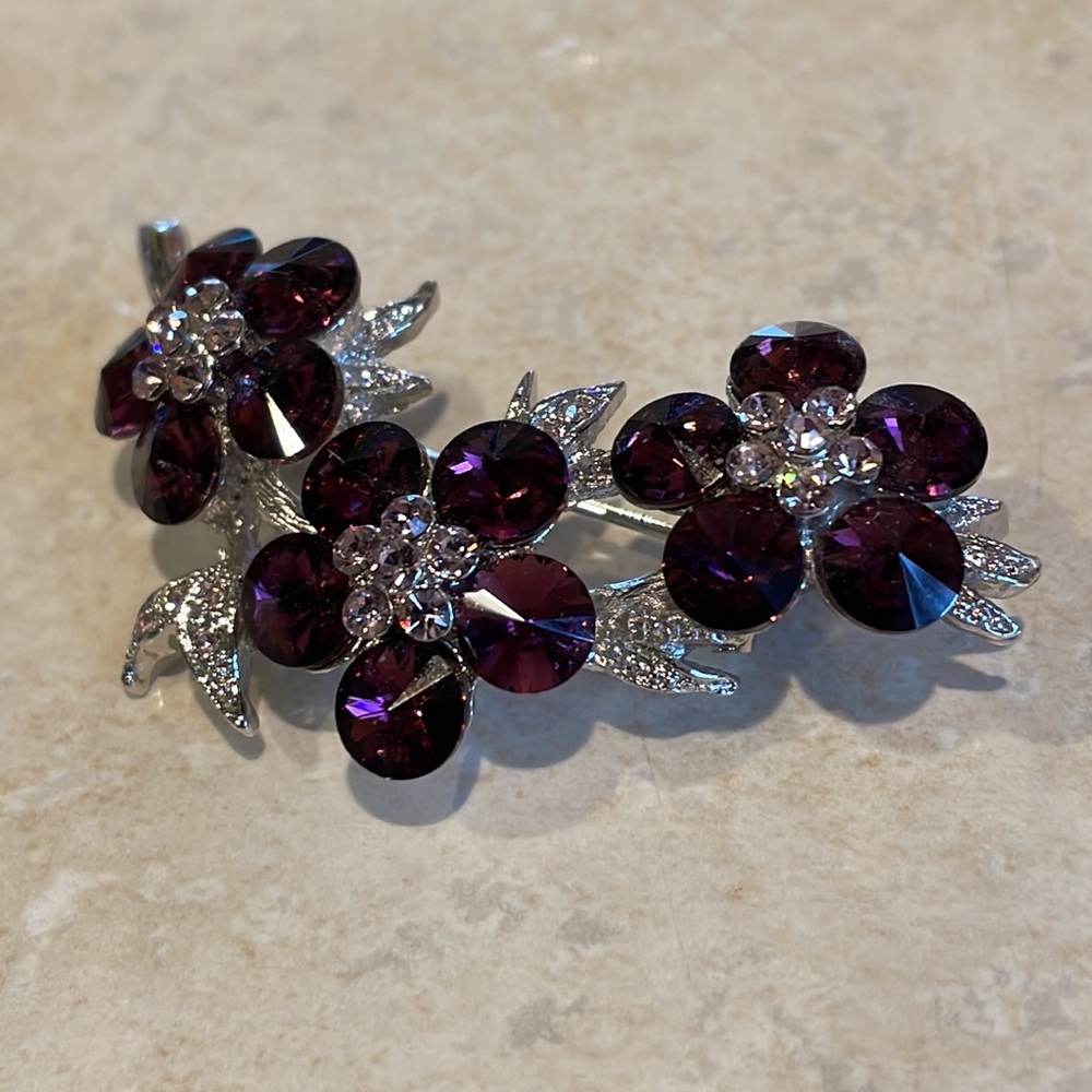 Beautiful Flower Brooch Vintage Lapel Pin - Purple Crystal Flowers EUC